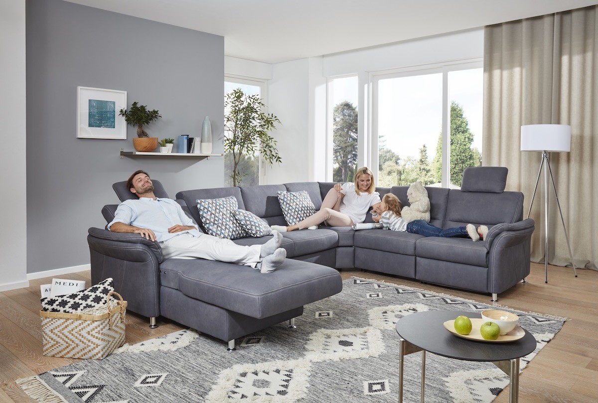 polstermoebel-ecksofa-couch-funktion-leder